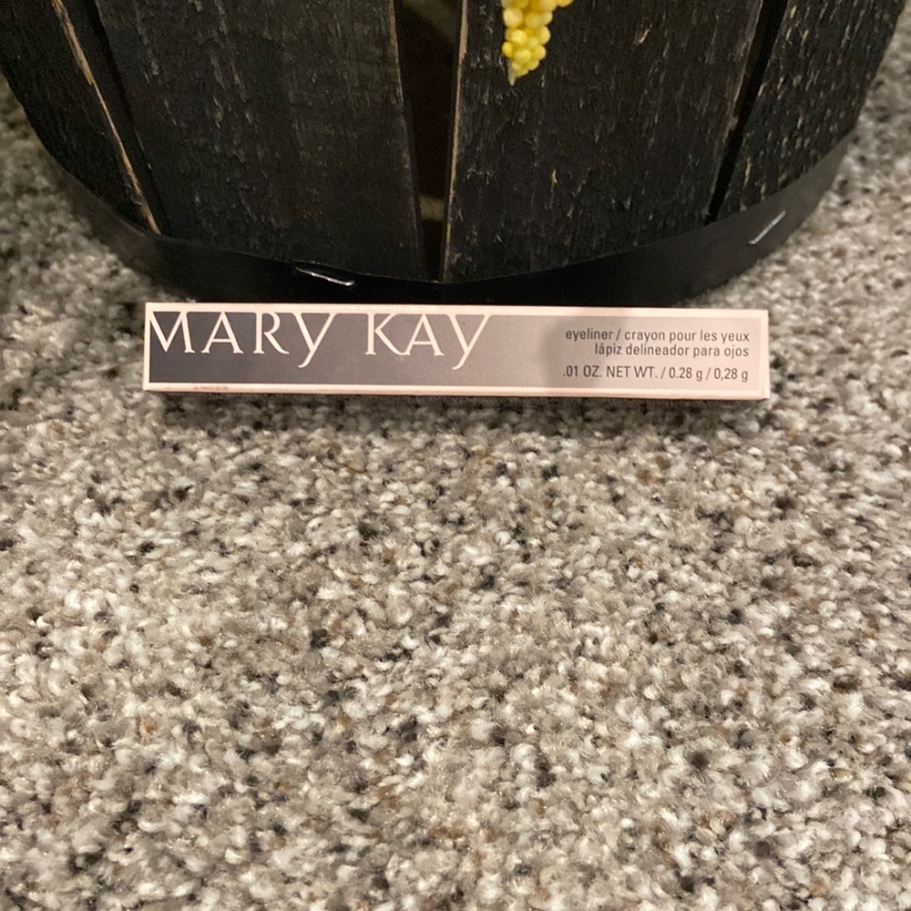 Mary Kay Navy Eyeliner